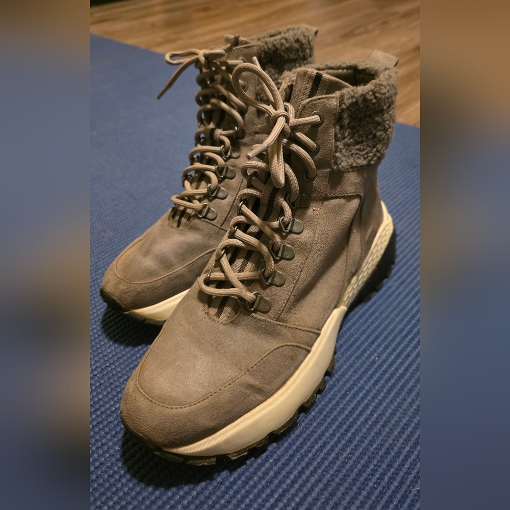 Kensie Women's Gray Winter Boots
